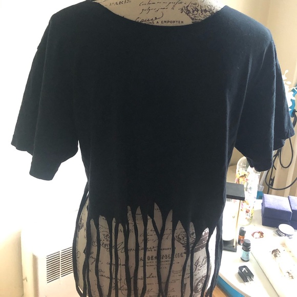 Mary Jane Fringe Cropped Tee 🍃 - Picture 4 of 5